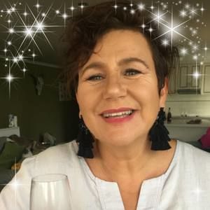 Meet your Posher, Debbie